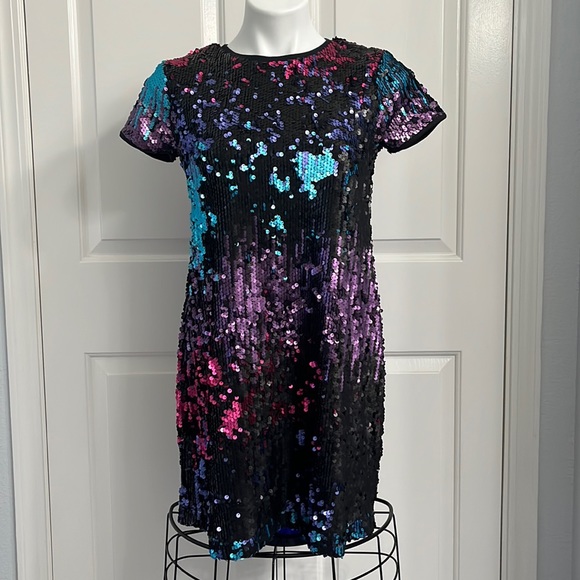 D. Signed Disney Girl’s Short Sleeve Multicolor Sequin Dress Size XL - Picture 1 of 11